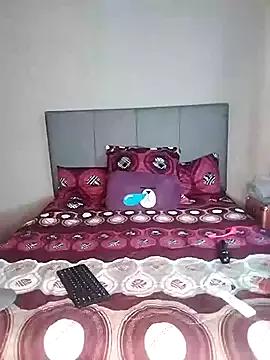 ThickPearlx23 from StripChat is Freechat