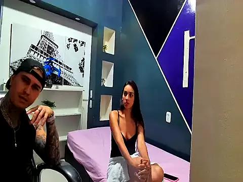 thomaslovegrace from StripChat is Freechat