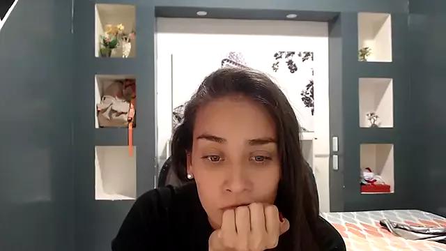 thomaslovegrace from StripChat is Freechat