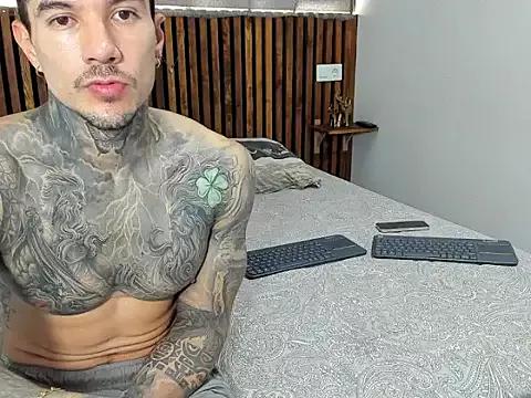 ThomasYMason from StripChat is Freechat