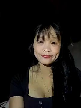 ThuxO7 webcams show profile image 