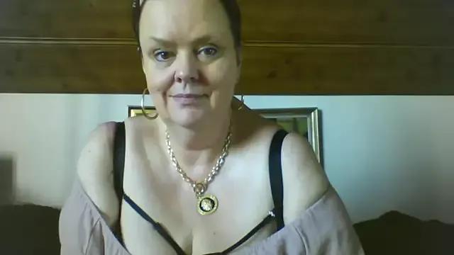 TiffanyMature from StripChat