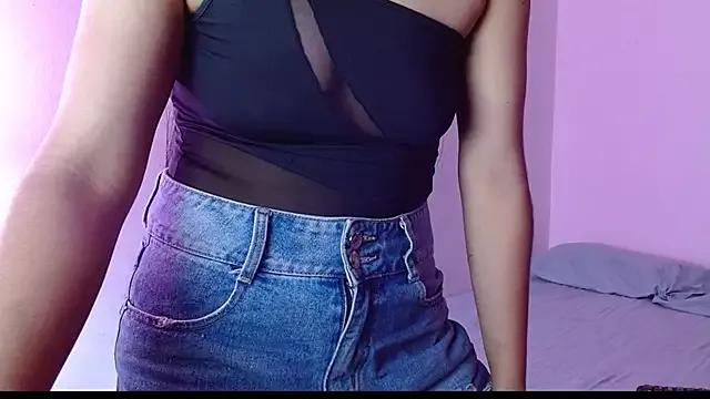 TiffanyMyersLm from StripChat is Freechat