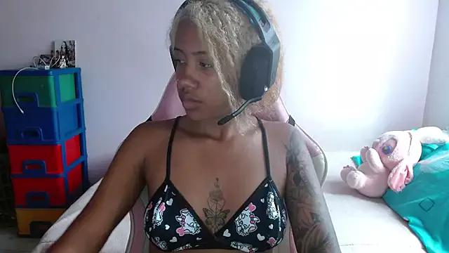 TiffanyRoouse from StripChat