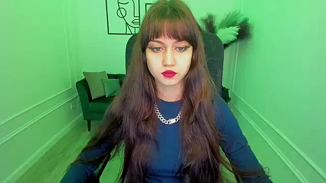 TiffanyYounge from StripChat is Freechat