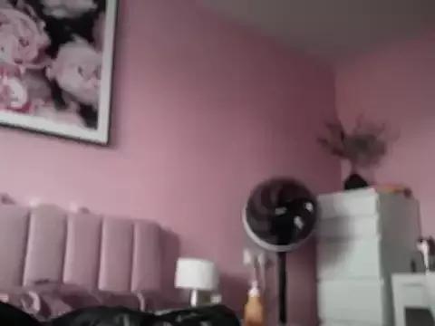 Tinkerbell10 from StripChat is Freechat