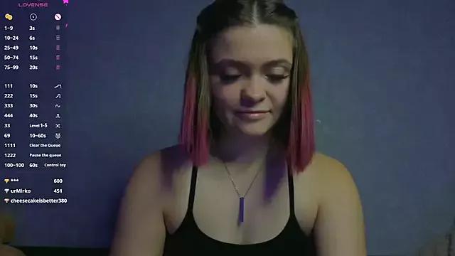 Tira_Mizu webcams show profile image 