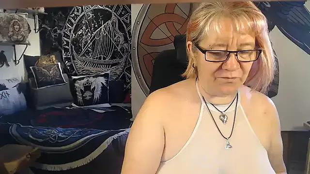 TittenMichelle from StripChat is Freechat