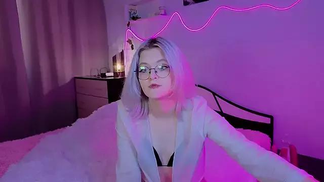 toffee44ka from StripChat
