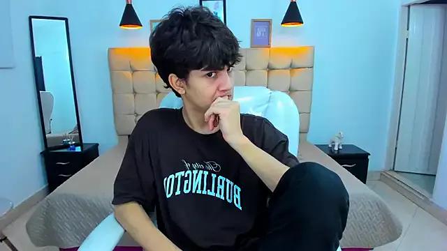 Tommy18__ webcams show profile image 