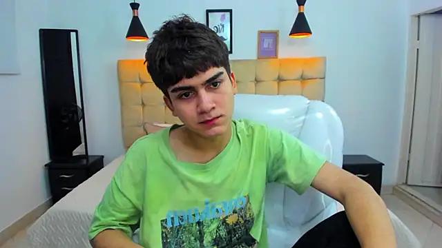 Tommy18__ from StripChat