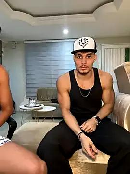 Tonny_2-2cm webcams show profile image 