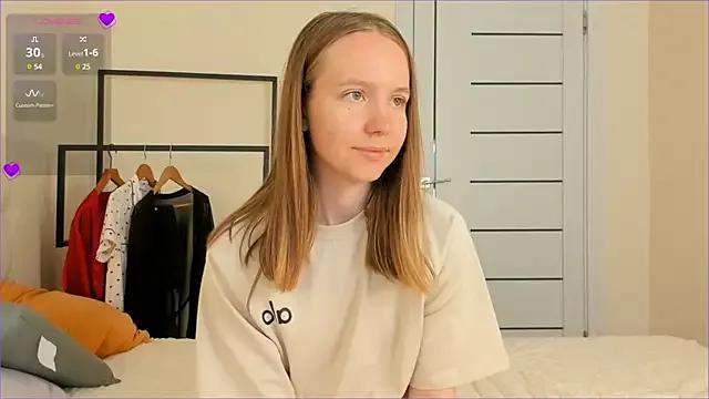tonyamoore from StripChat is Freechat