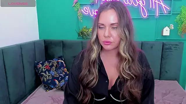 TracyMooree webcams show profile image 