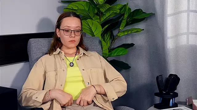 TreasaHarten webcams show profile image 