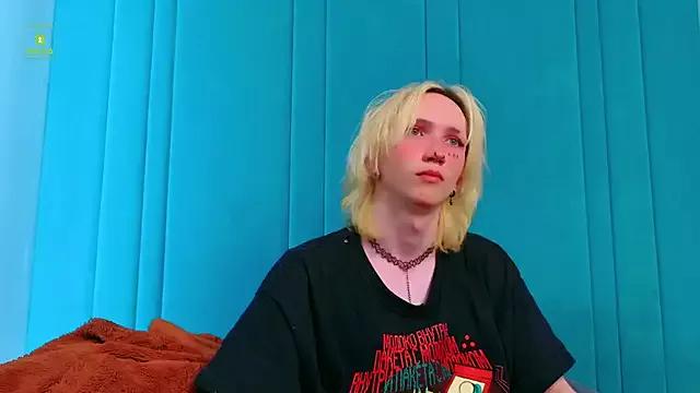 TrissHarper from StripChat is Freechat