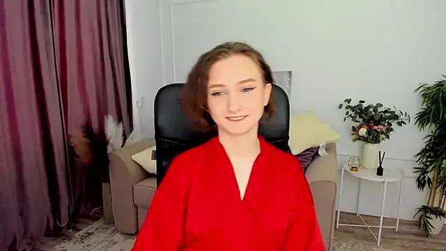 Discover our girls online shows and discover the company of countless livestreamers, with stunning shapes, sex toys and more.