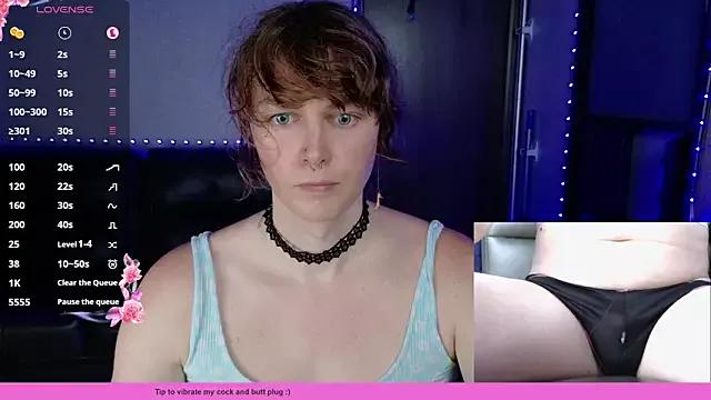 Discover our girls online shows and discover the company of countless livestreamers, with stunning shapes, sex toys and more.