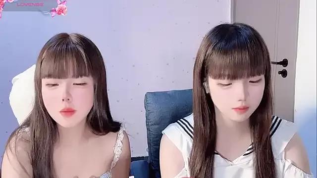 TT-XXTT from StripChat