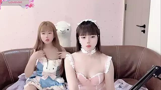 TT-XXTT from StripChat