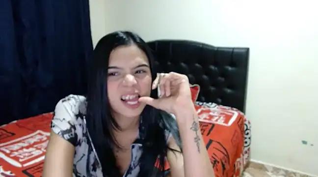 Discover our girls online shows and discover the company of countless livestreamers, with stunning shapes, sex toys and more.