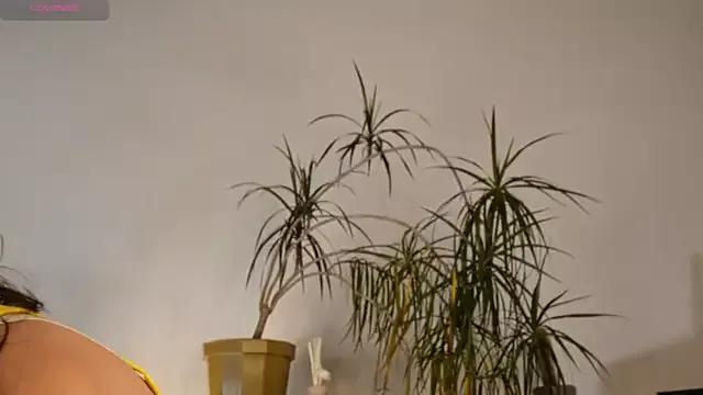 ttragedienne from StripChat