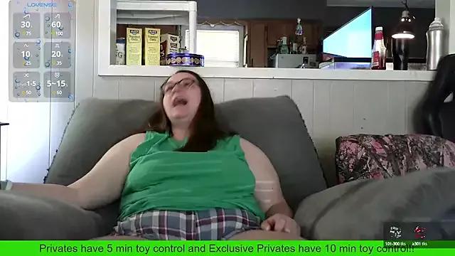 TurtleLady420 from StripChat