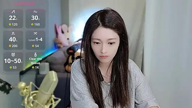 Discover our girls online shows and discover the company of countless livestreamers, with stunning shapes, sex toys and more.