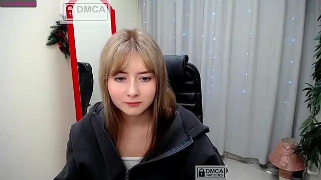Tweet88 from StripChat