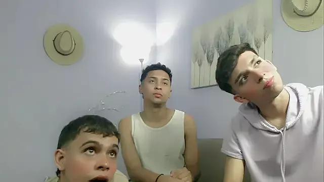Twinks_boys_ from StripChat is Freechat