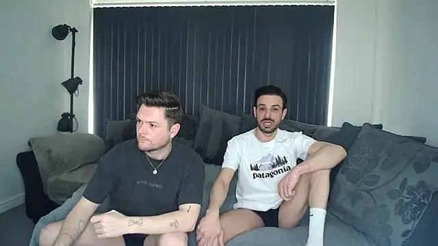 twotwinkhusbandss from StripChat