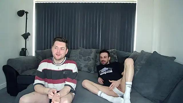 twotwinkhusbandss from StripChat