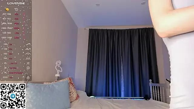 tyty_piupiu from StripChat