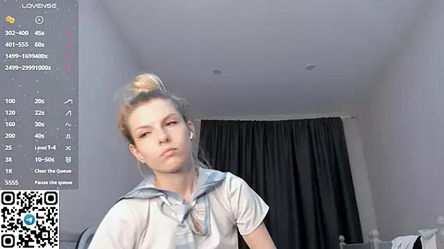 Tyty_piupiu webcams show profile image 