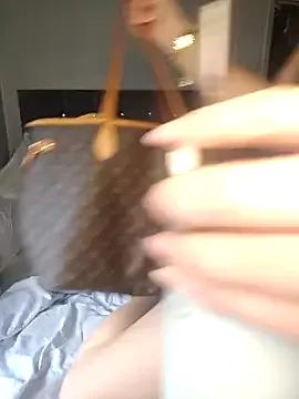 UK_bella webcams show profile image 