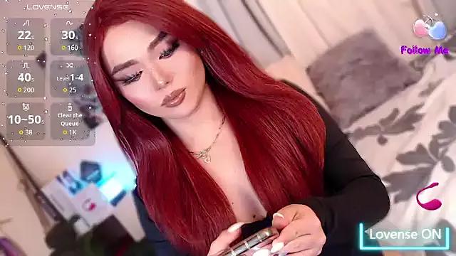 Discover our girls online shows and discover the company of countless livestreamers, with stunning shapes, sex toys and more.