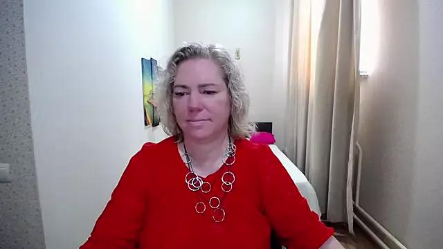 unsual_milf from StripChat