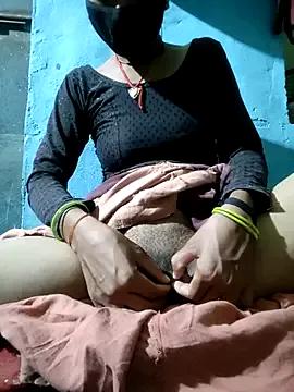 Upasana12A webcams show profile image 