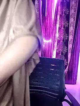 Ur_NASHA webcams show profile image 