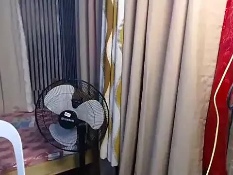 Urasian_davao webcams show profile image 