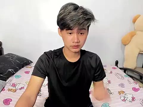 Urasian_jhon webcams show profile image 