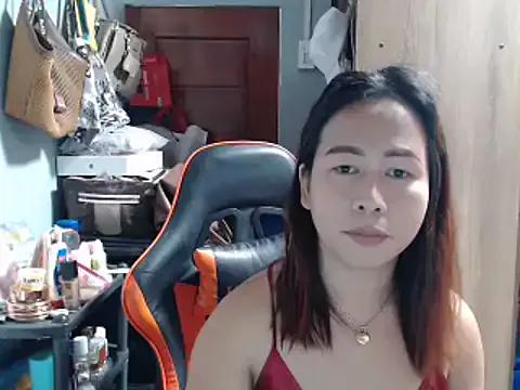 UrLove_Marga webcams show profile image 
