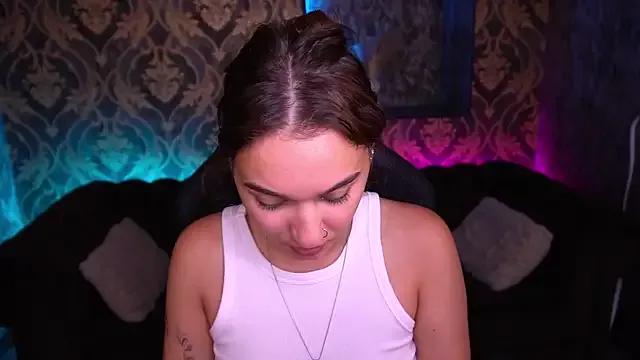 UrMuseOn from StripChat