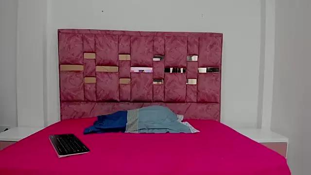 valentina_lov from StripChat is Freechat