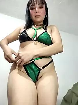 Valentina_Squirt- from StripChat is Freechat