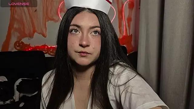 valentinauwu from StripChat is Freechat