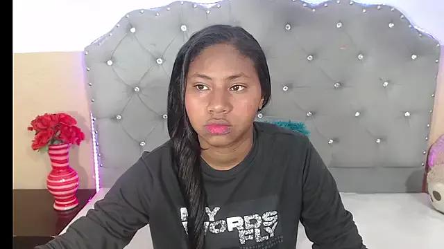 valentinavega18x from StripChat is Freechat