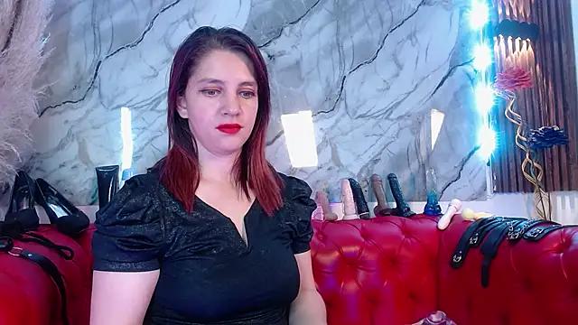 Discover our girls online shows and discover the company of countless livestreamers, with stunning shapes, sex toys and more.