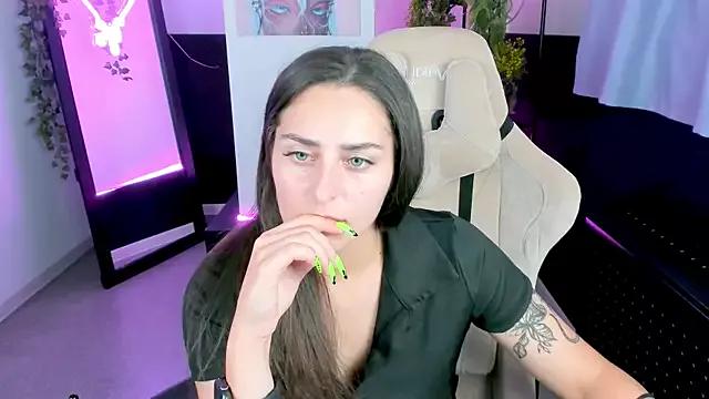 ValeriiMills from StripChat is Freechat