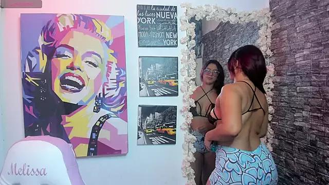 Discover our girls online shows and discover the company of countless livestreamers, with stunning shapes, sex toys and more.